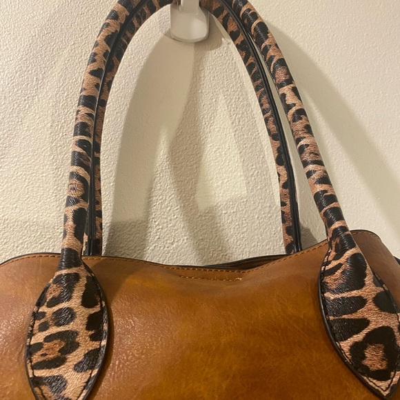 Brown Shoulder Bag with Animal Print Handles - Picture 7 of 13
